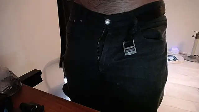 P4RtYBOII92 online show from November 1, 11:45 am