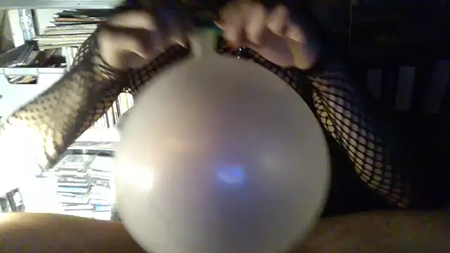 P4RtYBOII92 online show from November 16, 5:24 am