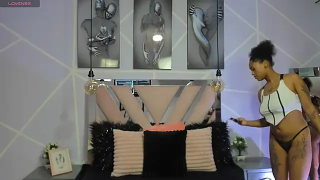 Elith noa online show from February 27, 3:25 am