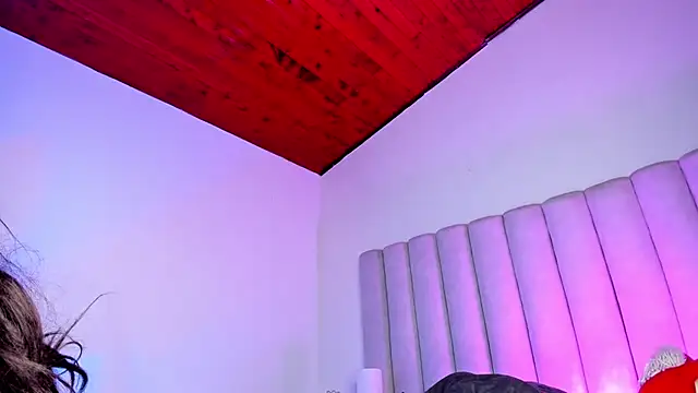 briannajackson  online show from January 2, 10:01 pm