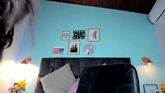 briannajackson  online show from January 4, 2:56 pm