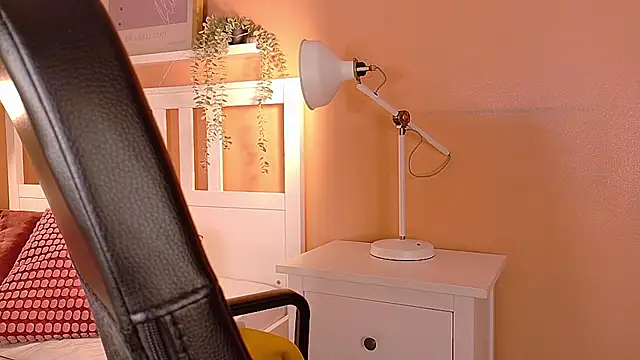 briannajackson  online show from October 11, 11:42 am