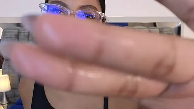 SussiSotto online show from February 13, 1:37 pm