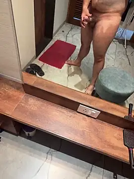 versatile guy01 online show from October 2, 3:02 am