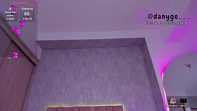 ZarianaEvanz online show from March 20, 1:35 am