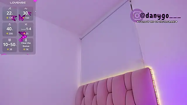 ZarianaEvanz online show from October 17, 10:23 pm