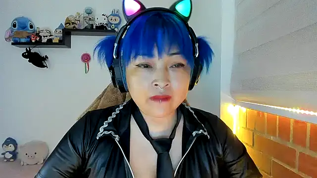 Shaddycute  online show from October 20, 5:02 pm