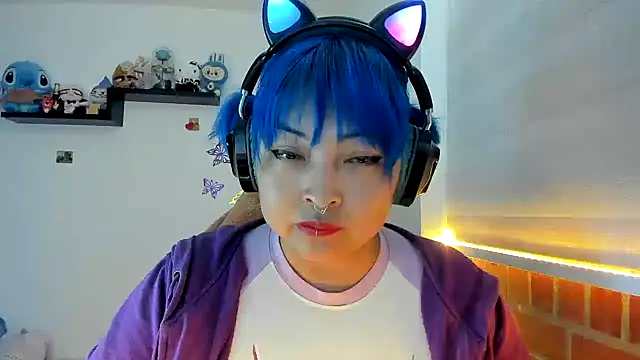 Shaddycute  online show from November 4, 5:12 pm