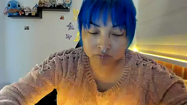 Shaddycute  online show from November 12, 4:40 pm