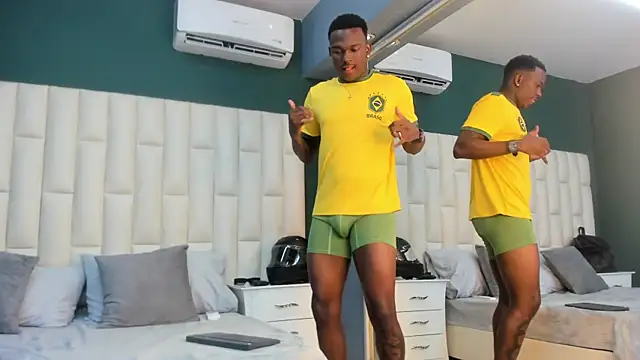 Snapshot of Troykhalil chatting on January 23, 12:57 am Troykhalil online show from January 23, 12:57 am