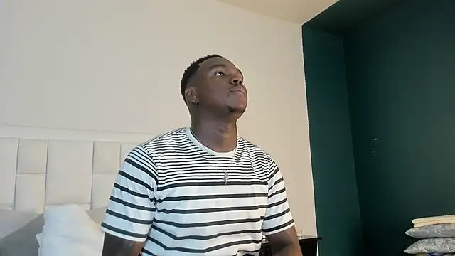 Snapshot of Troykhalil chatting on January 29, 7:53 pm Troykhalil online show from January 29, 7:53 pm