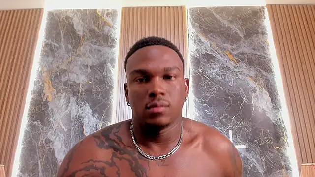 Snapshot of Troykhalil chatting on February 8, 11:55 pm Troykhalil online show from February 8, 11:55 pm