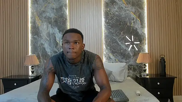 Snapshot of Troykhalil chatting on February 13, 8:34 pm Troykhalil online show from February 13, 8:34 pm