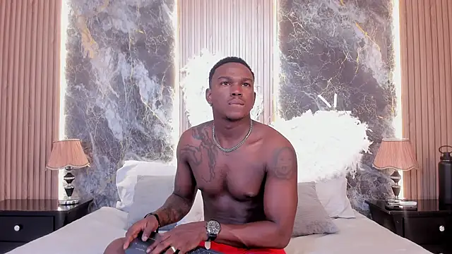 Snapshot of Troykhalil chatting on February 14, 7:54 pm Troykhalil online show from February 14, 7:54 pm