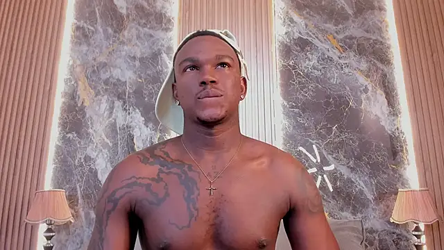 Snapshot of Troykhalil chatting on February 16, 2:42 am Troykhalil online show from February 16, 2:42 am