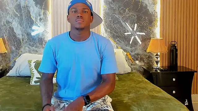 Snapshot of Troykhalil chatting on February 27, 8:31 pm Troykhalil online show from February 27, 8:31 pm