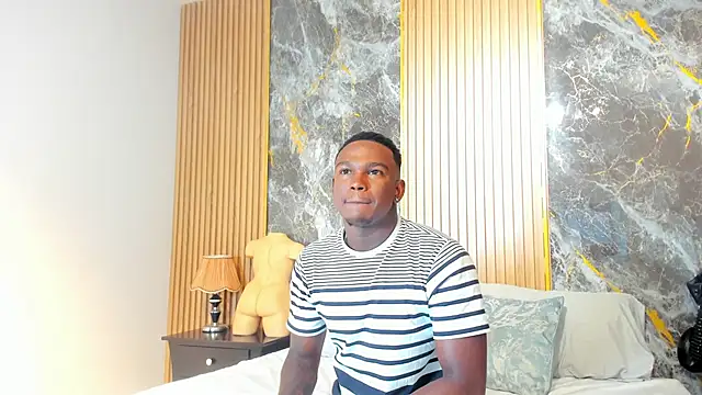 Snapshot of Troykhalil chatting on March 8, 8:57 pm Troykhalil online show from March 8, 8:57 pm