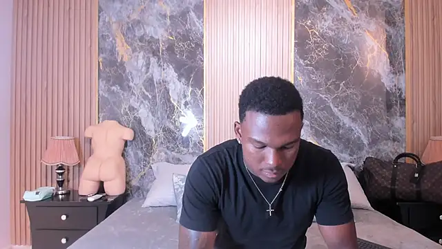 Snapshot of Troykhalil chatting on March 11, 6:52 pm Troykhalil online show from March 11, 6:52 pm