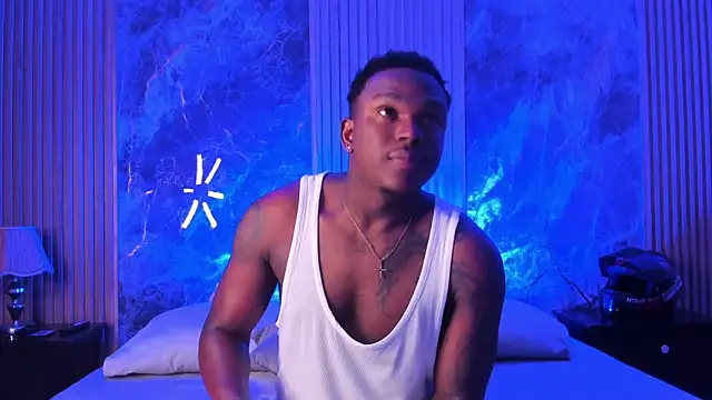 Snapshot of Troykhalil chatting on September 17, 9:38 pm Troykhalil online show from September 17, 9:38 pm