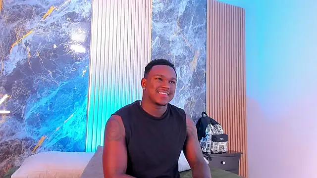 Snapshot of Troykhalil chatting on October 16, 9:16 pm Troykhalil online show from October 16, 9:16 pm