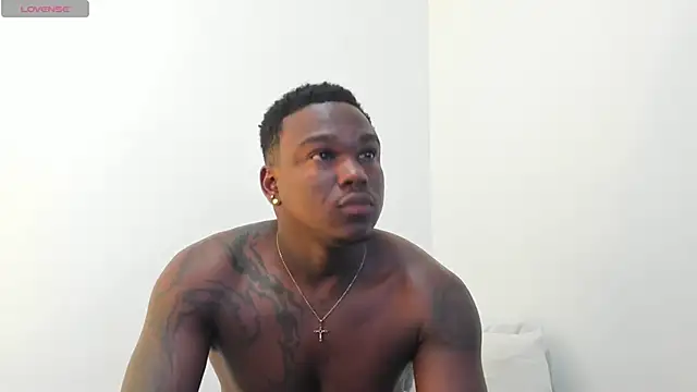 Snapshot of Troykhalil chatting on November 14, 11:24 pm Troykhalil online show from November 14, 11:24 pm