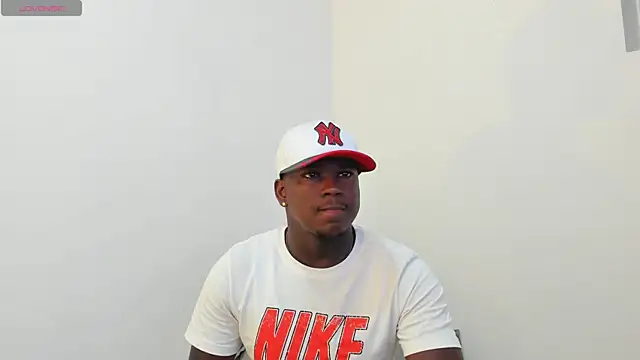 Snapshot of Troykhalil chatting on November 30, 12:14 am Troykhalil online show from November 30, 12:14 am