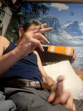 Snapshot of gettinit2wice chatting on May 6, 1:03 am gettinit2wice online show from May 6, 1:03 am
