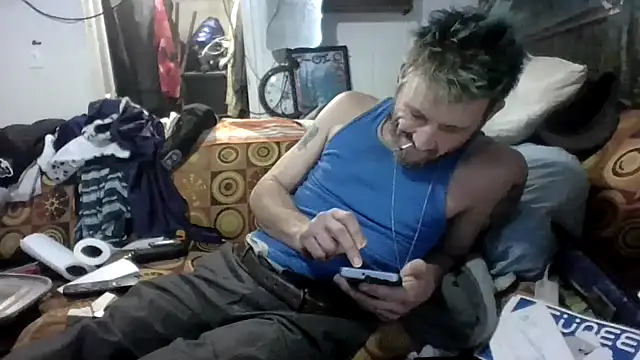 Snapshot of gettinit2wice chatting on June 16, 5:15 pm gettinit2wice online show from June 16, 5:15 pm