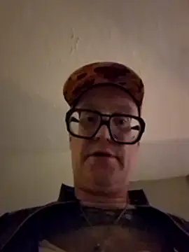 biffboff123 online show from July 4, 2:51 am
