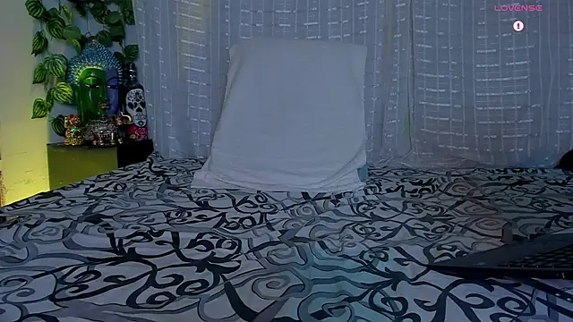 Snapshot of Jaxxon_ chatting on September 27, 12:26 am Jaxxon online show from September 27, 12:26 am