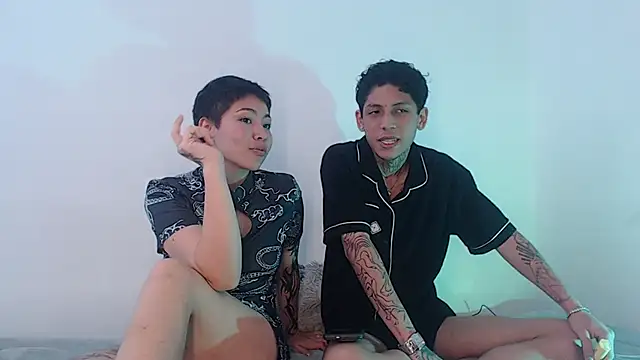 Snapshot of Sebas_And_Mila chatting on September 17, 4:30 pm Sebas And Mila online show from September 17, 4:30 pm