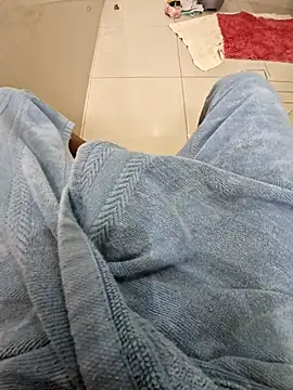 indianhunk2000 online show from January 25, 11:02 am