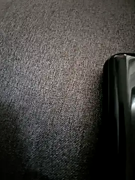 indianhunk2000 online show from December 15, 9:46 am