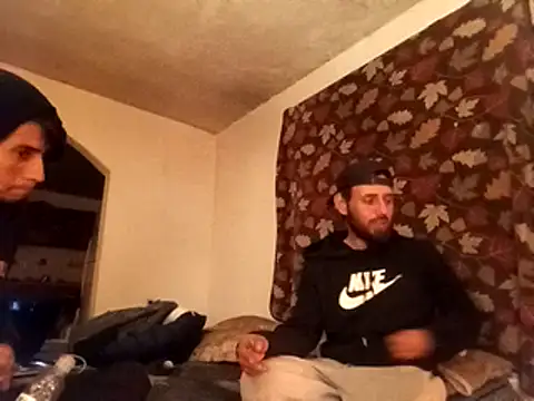 Snapshot of Chatoxxx614 chatting on January 23, 8:15 am Chatoxxx614 online show from January 23, 8:15 am