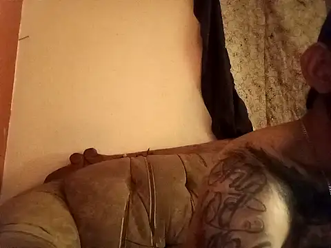 Snapshot of Chatoxxx614 chatting on January 31, 3:20 am Chatoxxx614 online show from January 31, 3:20 am