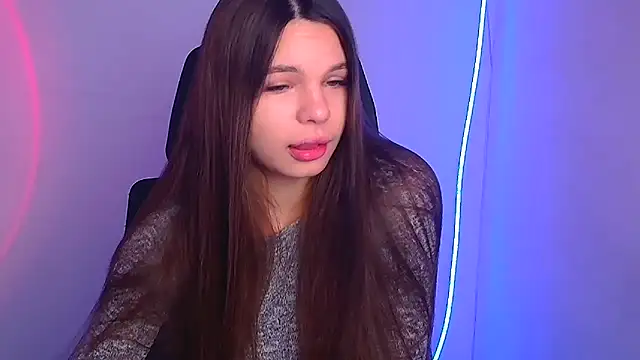 Snapshot of Hanna_Way chatting on January 13, 6:38 am Hanna Way online show from January 13, 6:38 am