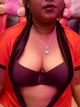 ella mariya online show from October 8, 6:38 pm