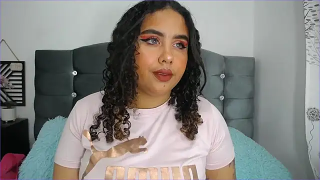 Snapshot of paytonbailey chatting on January 13, 1:06 pm paytonbailey online show from January 13, 1:06 pm