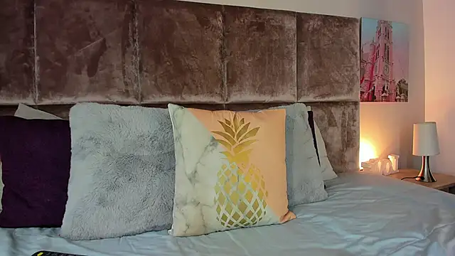 Salomesimos1 online show from February 17, 12:38 pm