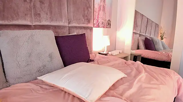 Salomesimos1 online show from March 15, 8:26 am