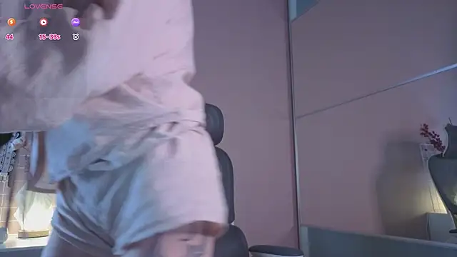 Snapshot of hype_meal_home chatting on April 10, 5:50 pm hype meal home online show from April 10, 5:50 pm