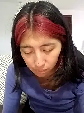 sarah12333 online show from July 11, 11:06 pm