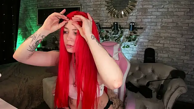 Alex Howell online show from January 25, 8:42 pm