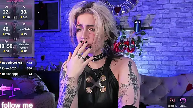 Alex Howell online show from March 17, 1:03 am