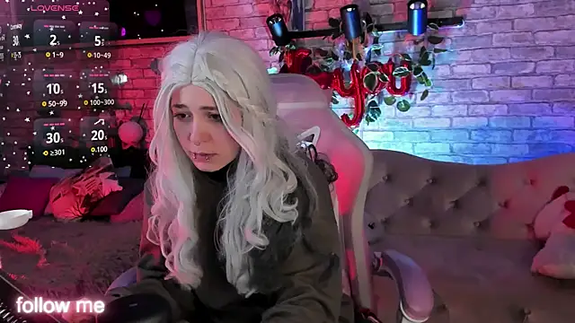 Alex Howell online show from March 22, 8:48 pm