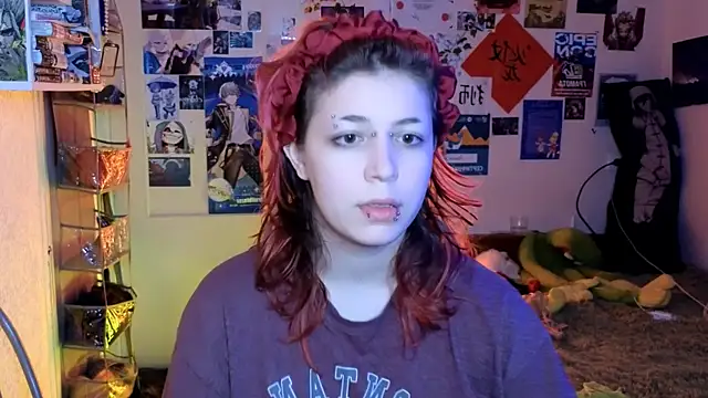 Alex Howell online show from December 5, 8:05 pm