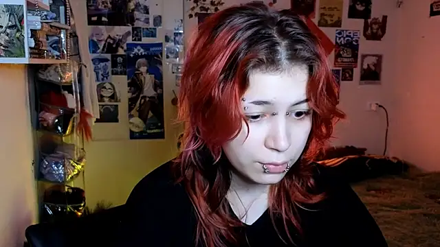 Alex Howell online show from December 18, 8:59 pm