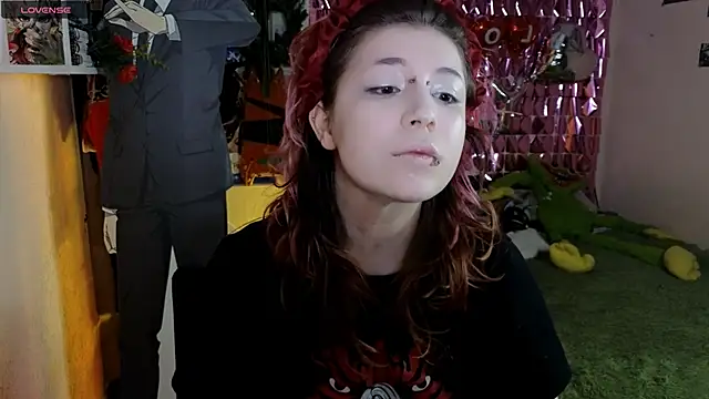 Alex Howell online show from February 13, 9:33 pm