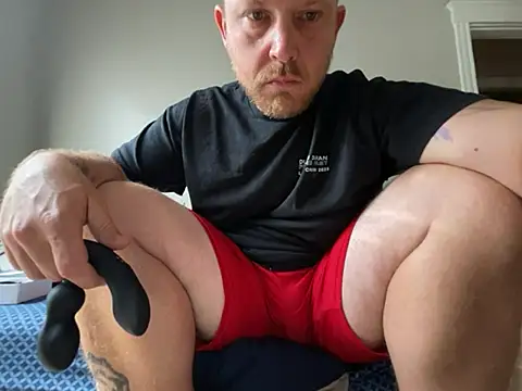 Snapshot of Mcpussypounder211 chatting on June 9, 10:32 pm Mcpussypounder211 online show from June 9, 10:32 pm