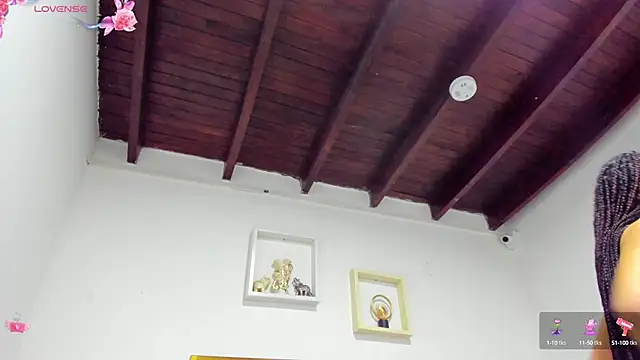 vahiolet fuentes online show from October 2, 3:02 am